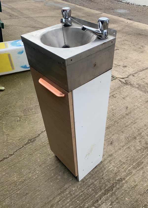 Secondhand 0.3m Vogue Handwash Sink