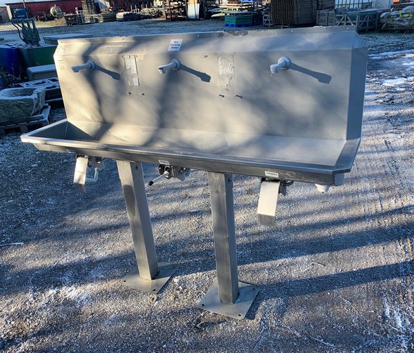 Secondhand Used Triple Tap Trough Knee Operated Sink For Sale