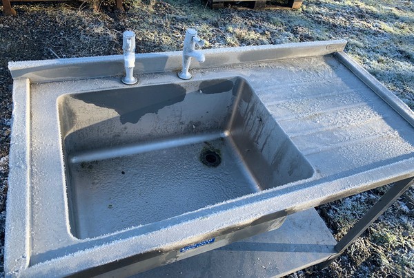 Secondhand Used Moffat 1.2m Stainless Single Sink For Sale