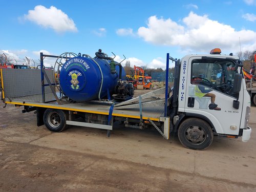 Secondhand Vacuum Tanker Toilet Service Unit For Sale Secondhand Vacuum Tanker Toilet Service Unit For Sale