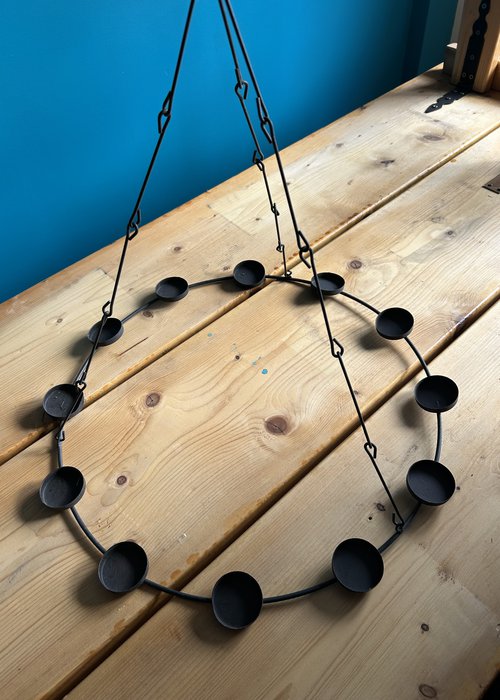 Secondhand Tea Light Chandeliers and Glass Tea Light Holders For Sale Secondhand Tea Light Chandeliers and Glass Tea Light Holders For Sale