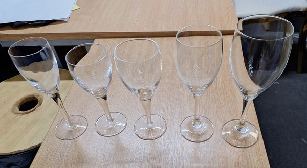 645x Mixed Michaelangelo Glasses For Sale