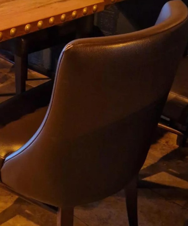 Secondhand 40x Restaurant Chairs