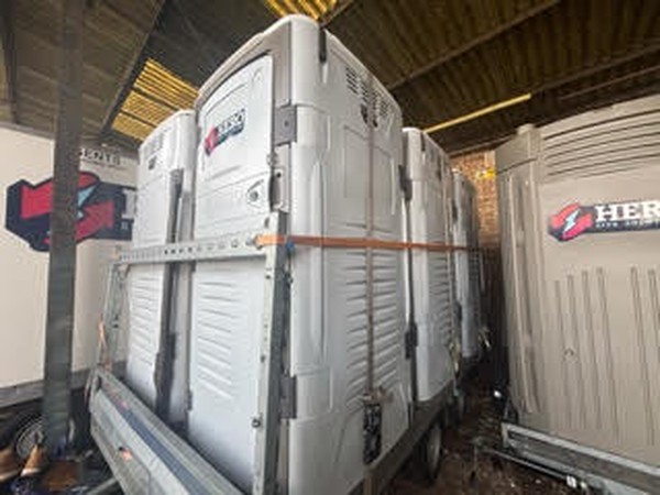 Secondhand 80 T Blustar Rapid Loos For Sale