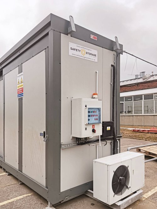 Chemical / Flammable bunded storage Chemical / Flammable bunded storage