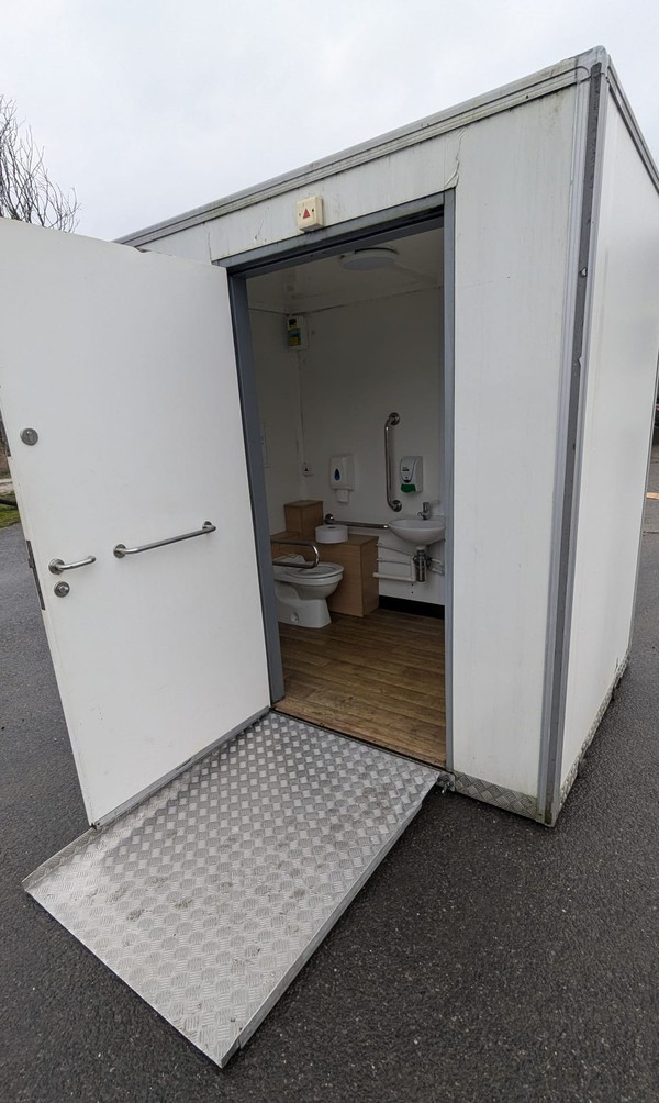 Toilet Pod With Ramp