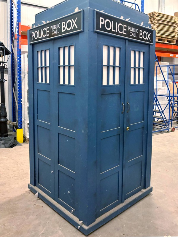 Doctor Who TARDIS prop