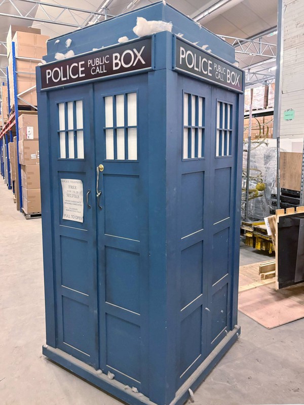 Time And Relative Dimension in Space - Tardis