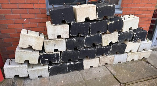 Secondhand 40kg Concrete Marquee Weights For Sale