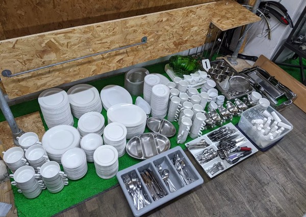 Crockery And Kitchenware Job Lot