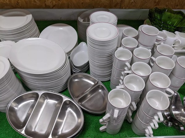 Crockery Job Lot