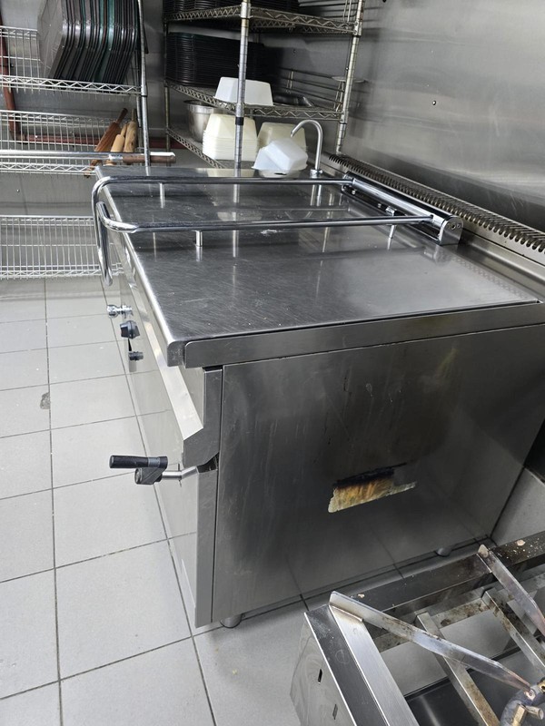 Secondhand Firex Bratt Pan 120 Litre Gas For Sale