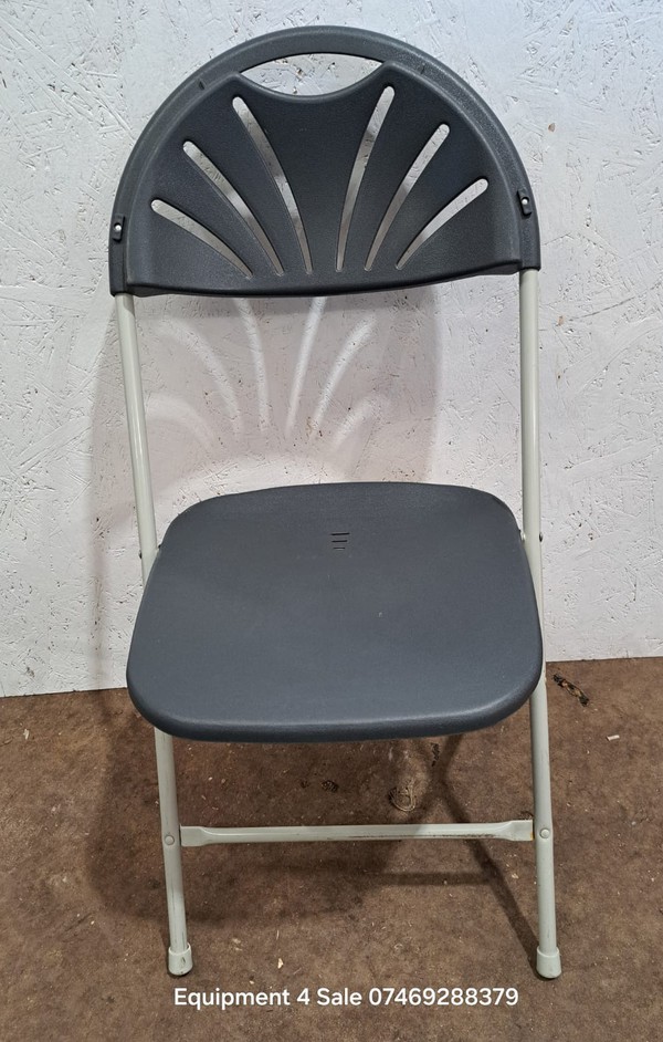 Fan Back Folding Chair For Sale