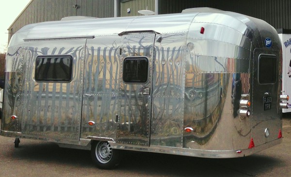 Airstream-style Caravan For Sale