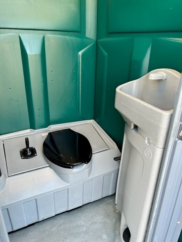 Used plastic loos for sale