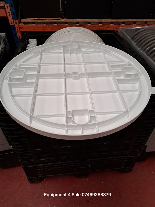 Secondhand Round Table White 3ft For Sale