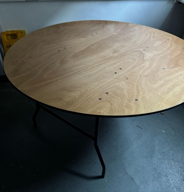 5ft Round Tables For Sale