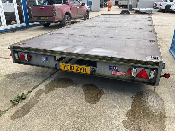 Flat bed trailer - Ifor Williams LM208