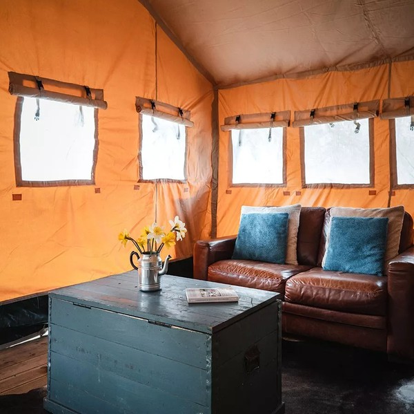 Glamping Tent With Furniture