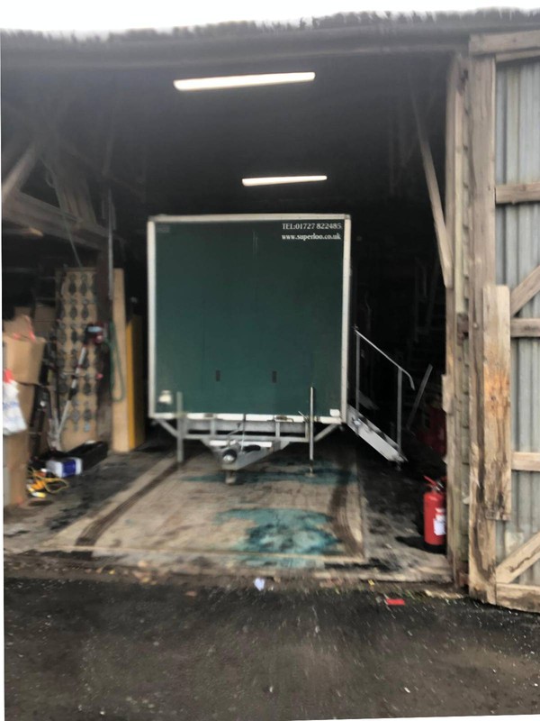 Second hand toilet trailer for sale