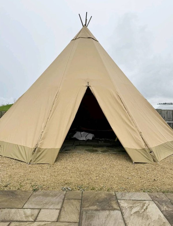 Used once Tipi for sale