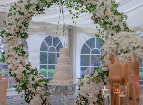 Chandelier Cake Display For Sale Chandelier Cake Display For Sale