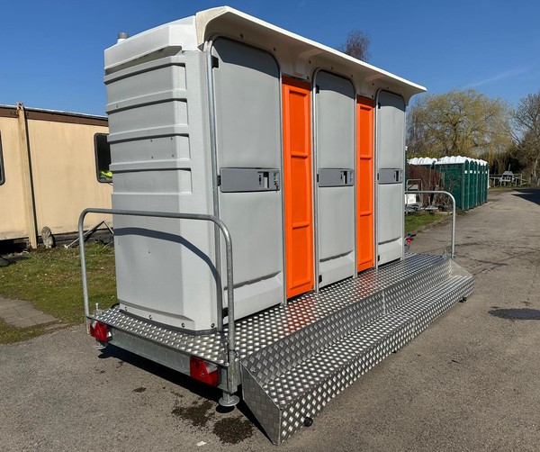 Secondhand Toilet Trailer