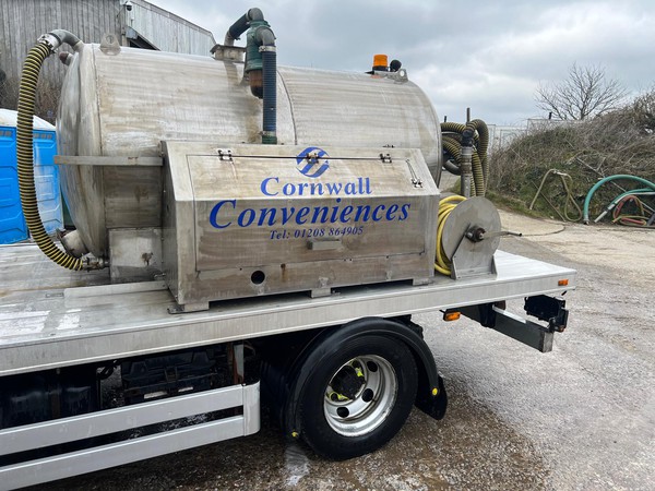 Isuzu N62.150 6.5T Toilet service truck