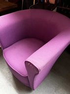 Commercial tub chair