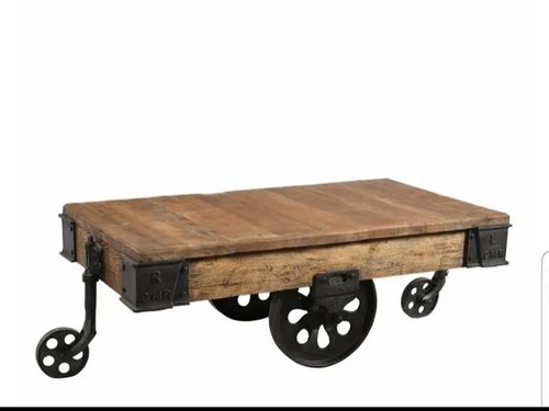 Industrial coffee table kart with reclaimed wood Industrial coffee table kart with reclaimed wood