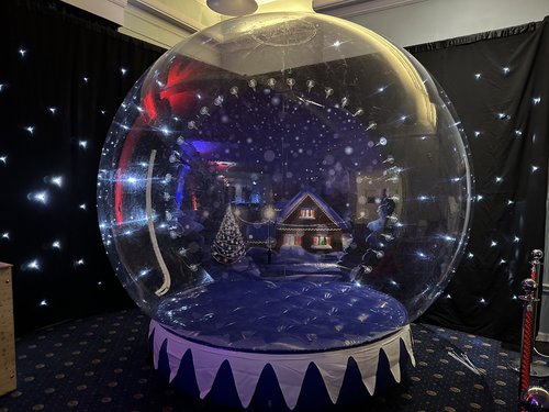 3m Inflatable snow globe 3m Inflatable snow globe