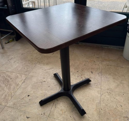 Square Tables Square Tables
