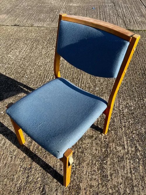 Linking chairs for sale Linking chairs for sale