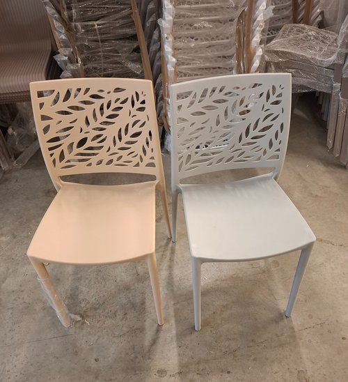 Plastic Cafe Chairs Plastic Cafe Chairs