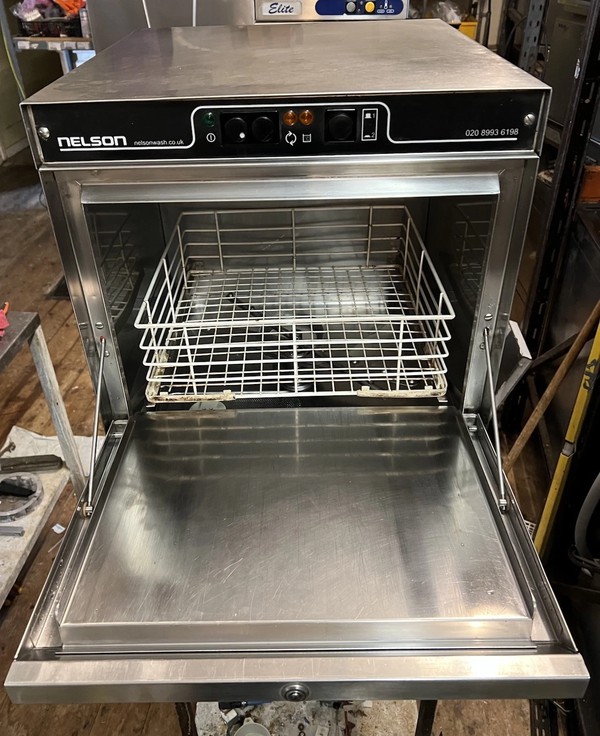 Secondhand Nelson SC40A DP Under Counter Glasswasher For Sale
