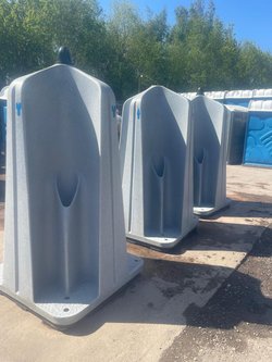 Portable Pyramid Urinals