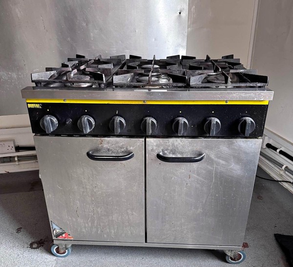 Secondhand 6 Burner Cooker For Sale