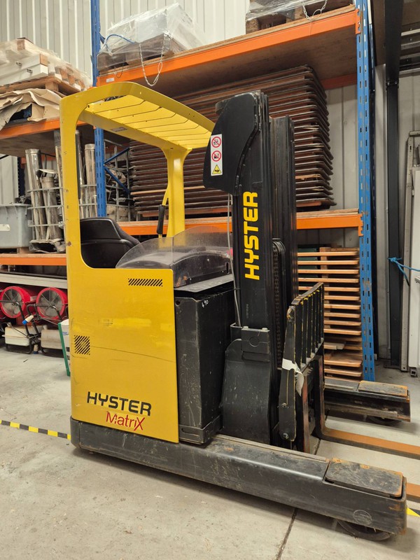 Hyster Electric Forklift for sale