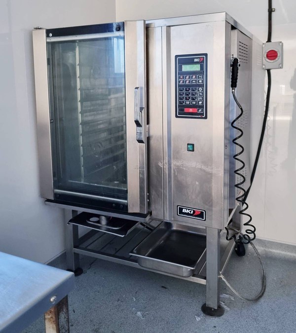 3 Phase 10 grid combi oven for sale