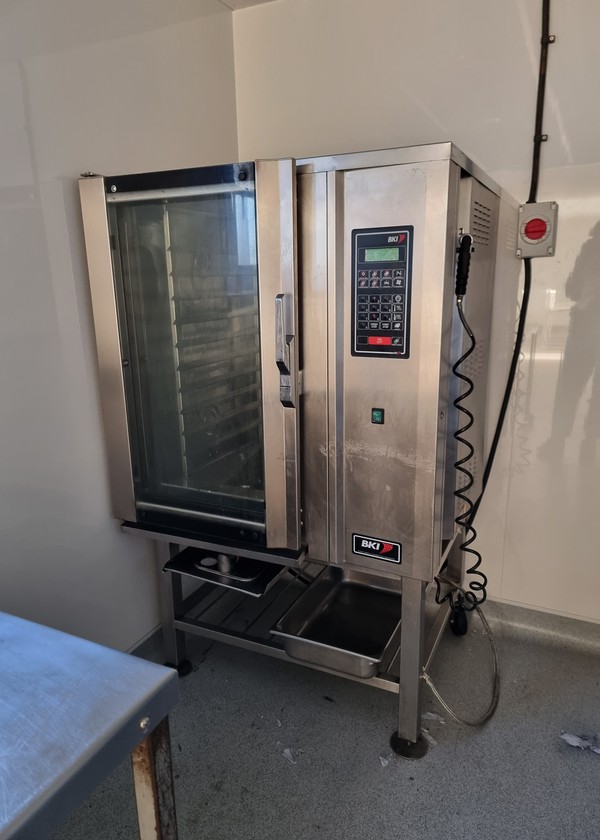 Secondhand BKI Commercial 10 Grid Combi Oven For Sale