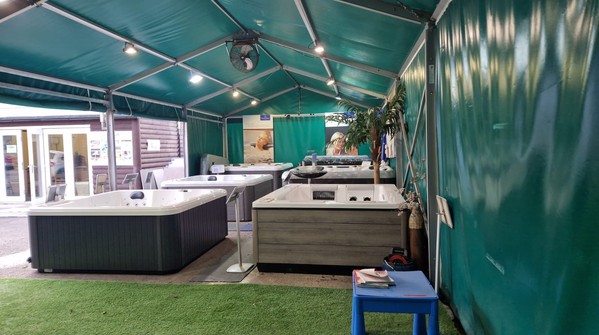 Secondahnd 14m x 5m Gazebo