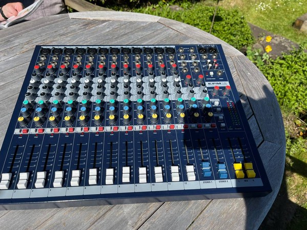 Soundcraft EPM12 Mixer second hand