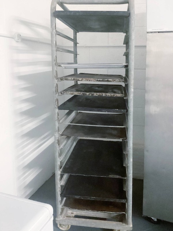 Bakery Cooling rack with trays