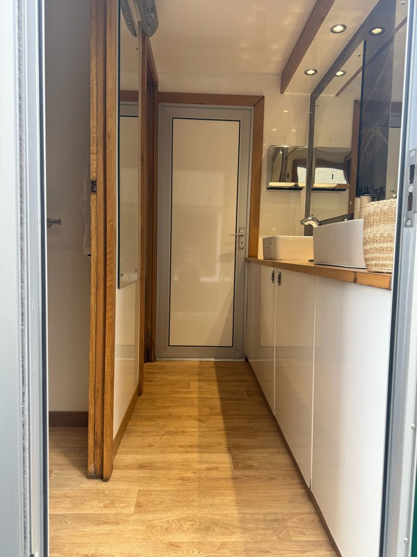 Green 2+1 Toilet Trailer