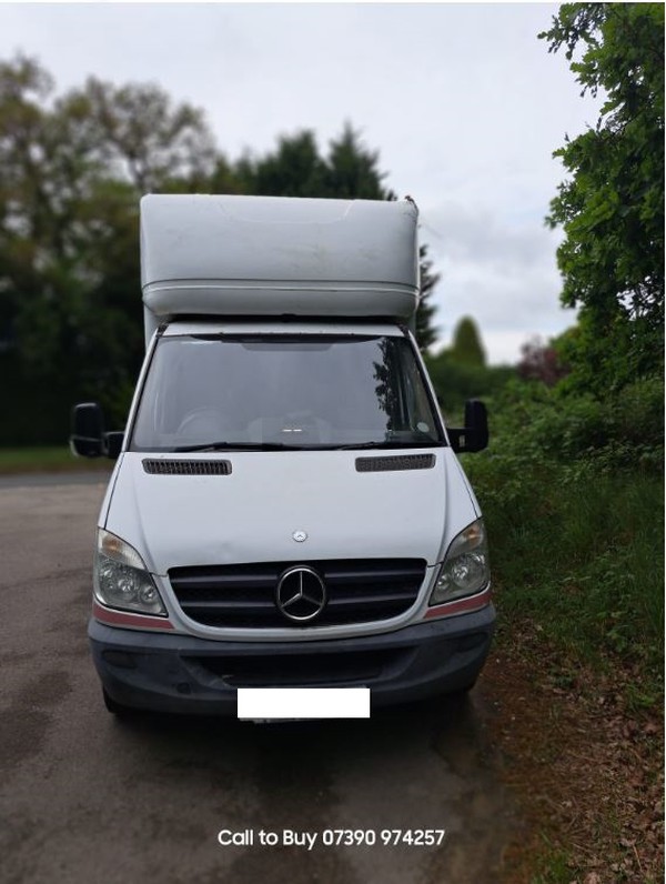 Luton Van