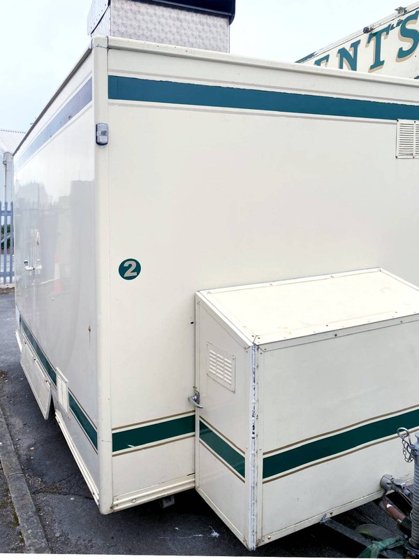 Catering trailer gas bottle storage