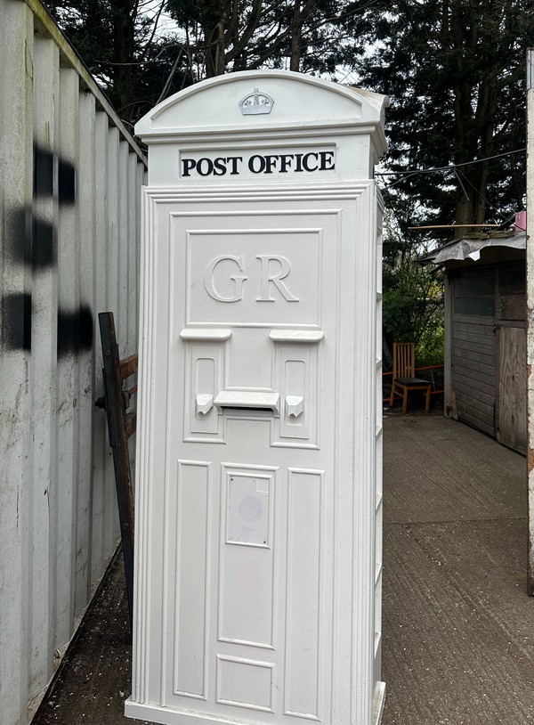 White 8ft Prop Postbox