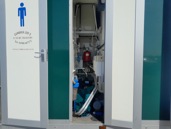 Premier Luxury Toilet Trailer