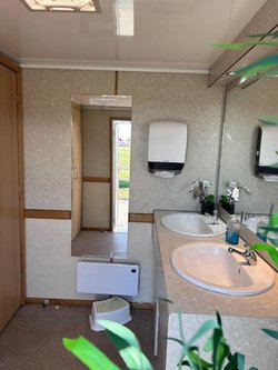 3+1 Luxury Toilet Trailer Unit