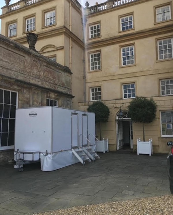 White 3+1 Luxury Toilet Trailer